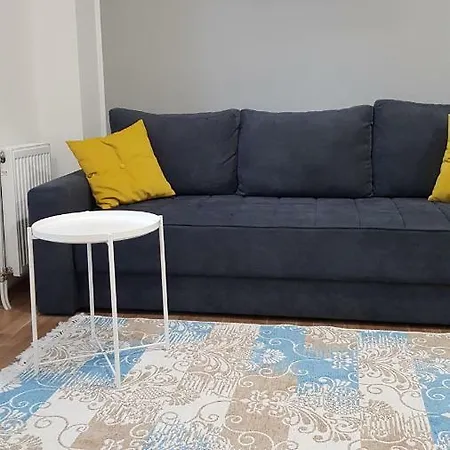 Charming In Center Apartman *