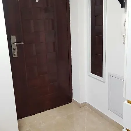 Charming In Center Apartman *